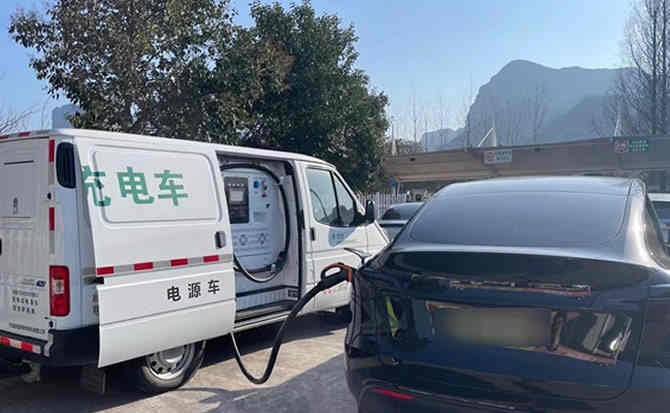 清流汽车搭电